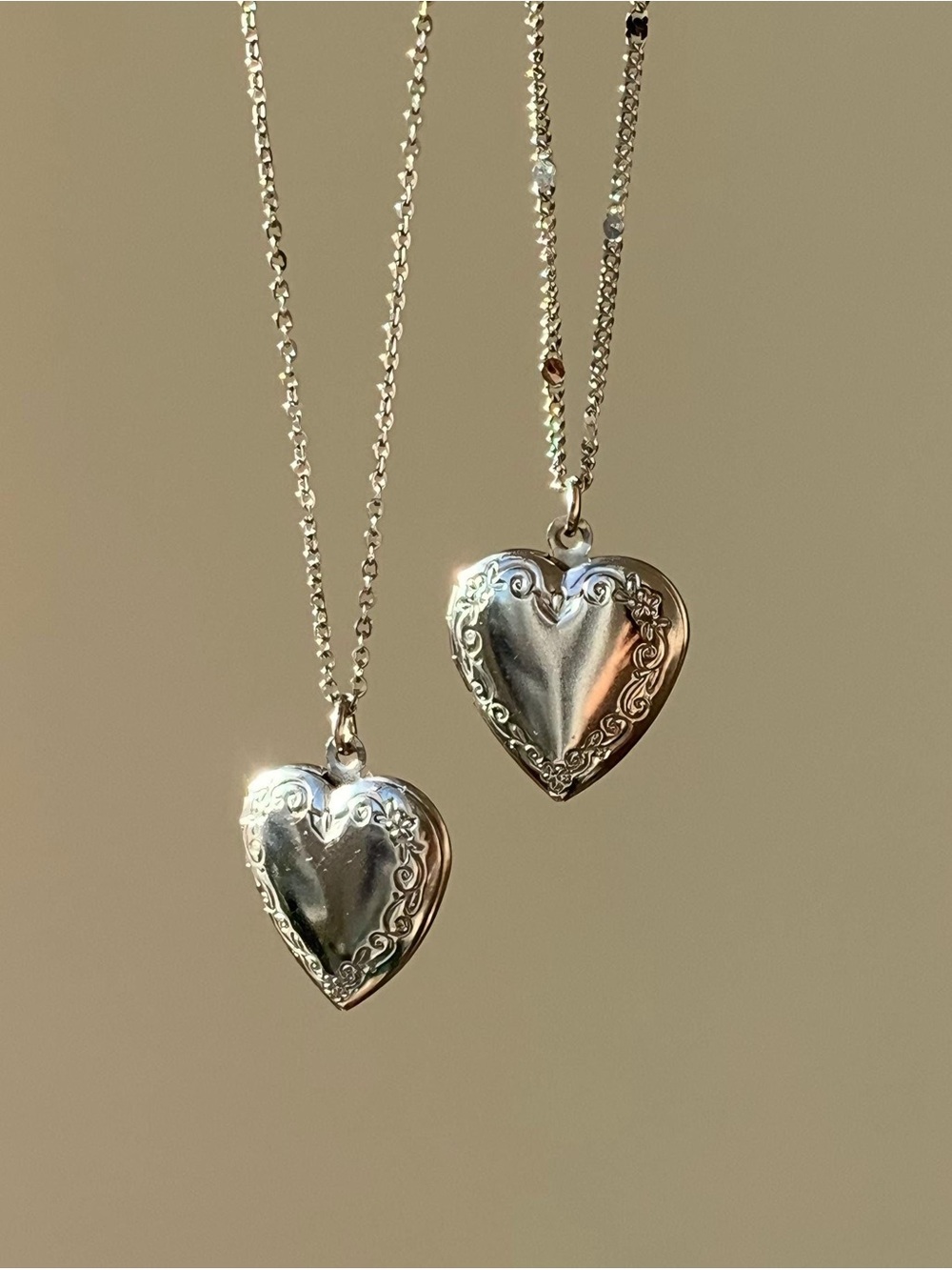 Heart Locket Necklace - Gold Heart Pendant for Women